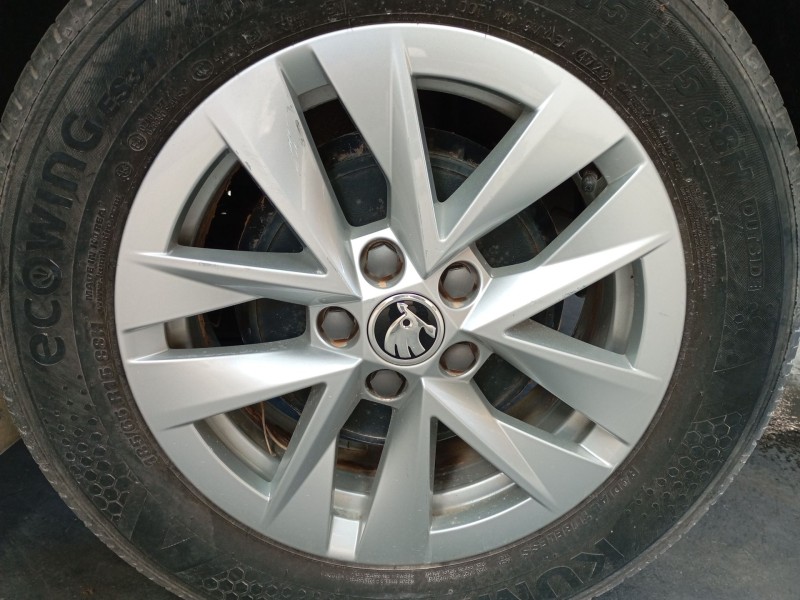 Recambio de llanta sin neumatico para skoda fabia iv (pj3) 1.0 tsi referencia OEM IAM 15 PULGADAS  