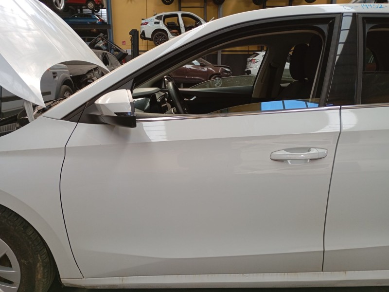 Recambio de puerta delantera izquierda para skoda fabia iv (pj3) 1.0 tsi referencia OEM IAM   