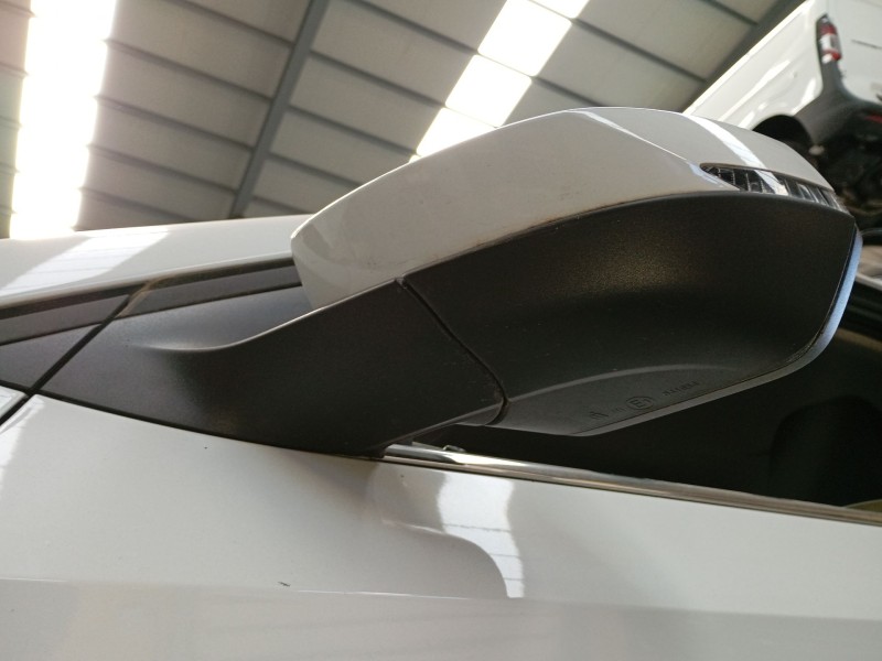 Recambio de retrovisor izquierdo electrico para skoda fabia iv (pj3) 1.0 tsi referencia OEM IAM   