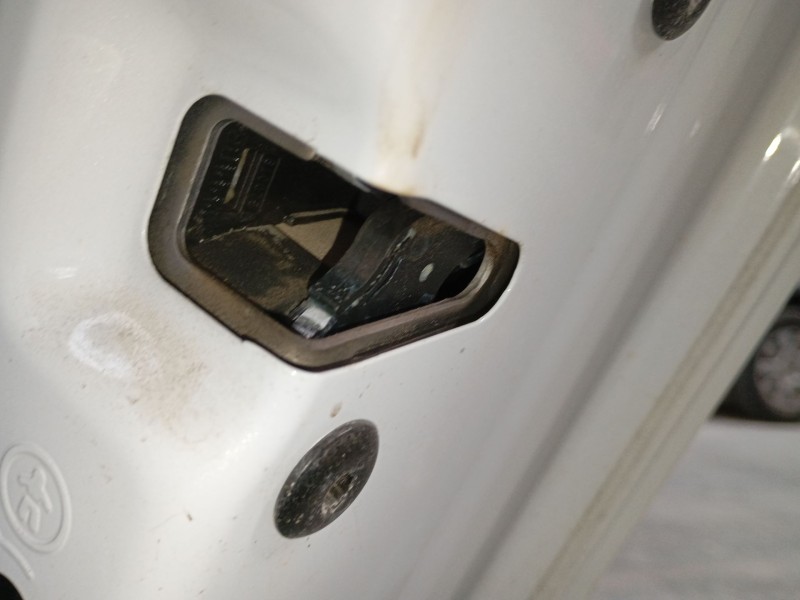 Recambio de cerradura puerta trasera derecha para skoda fabia iv (pj3) 1.0 tsi referencia OEM IAM   