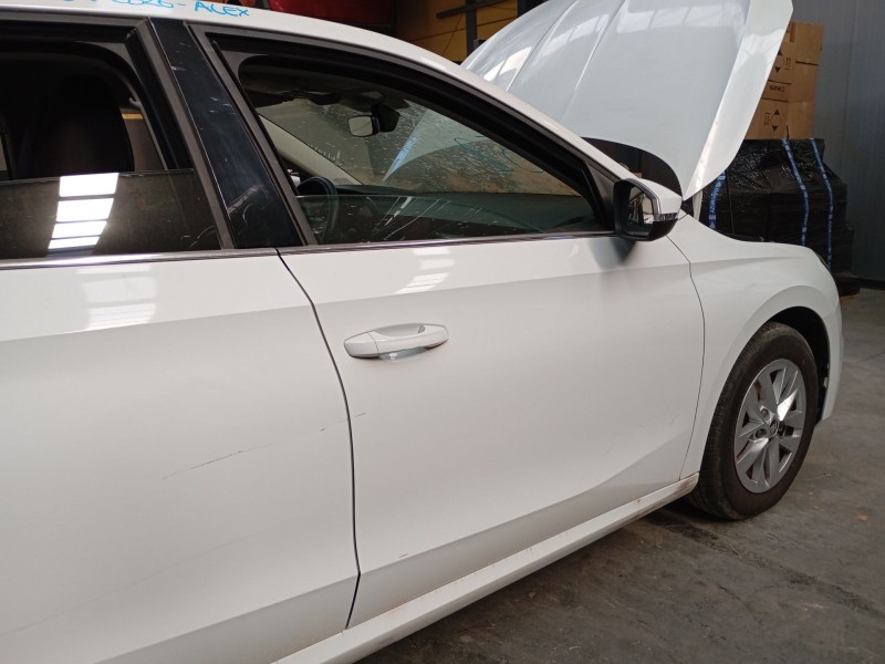 Recambio de puerta delantera derecha para skoda fabia iv (pj3) 1.0 tsi referencia OEM IAM   