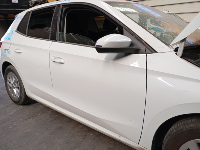 Recambio de puerta delantera derecha para skoda fabia iv (pj3) 1.0 tsi referencia OEM IAM   