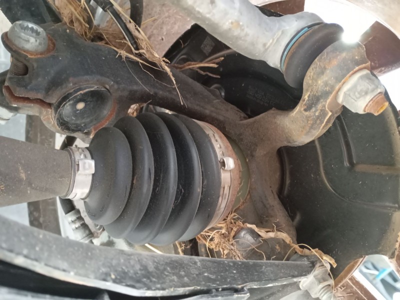 Recambio de mangueta delantera derecha para skoda fabia iv (pj3) 1.0 tsi referencia OEM IAM   