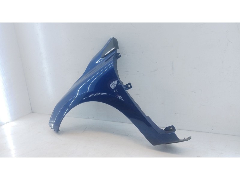 Recambio de aleta delantera izquierda para renault clio iv (bh_) 1.5 dci 90 referencia OEM IAM   E4-B3-5