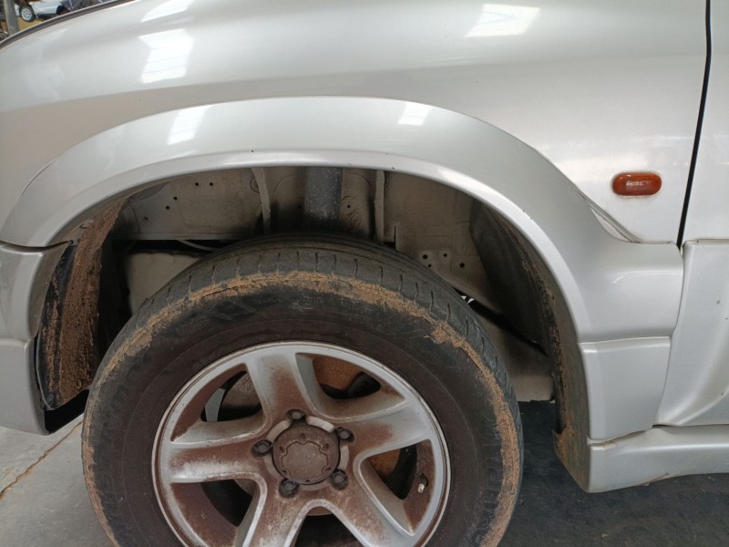 Recambio de aletin delantero izquierdo para suzuki grand vitara i (ft, ht) 2.0 hdi 110 16v 4x4 (sq 420d) referencia OEM IAM   