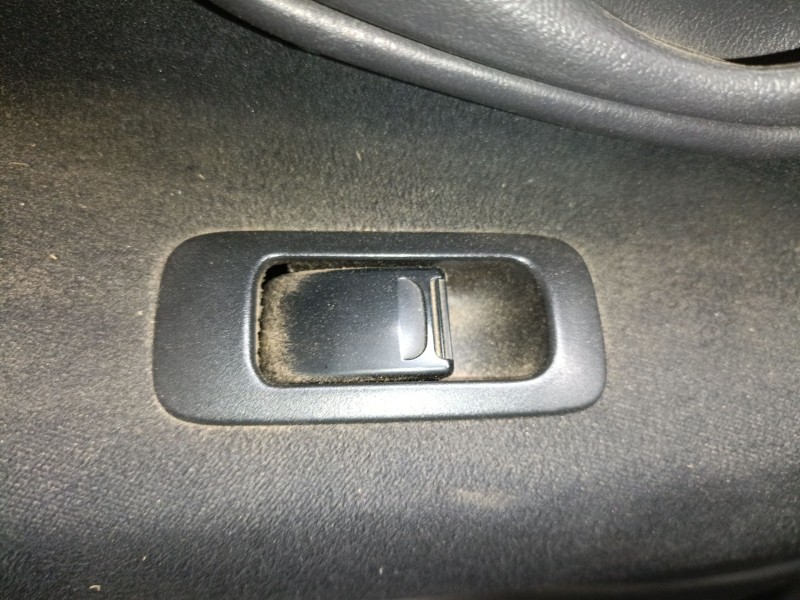 Recambio de mando elevalunas trasero izquierdo para suzuki grand vitara i (ft, ht) 2.0 hdi 110 16v 4x4 (sq 420d) referencia OEM 