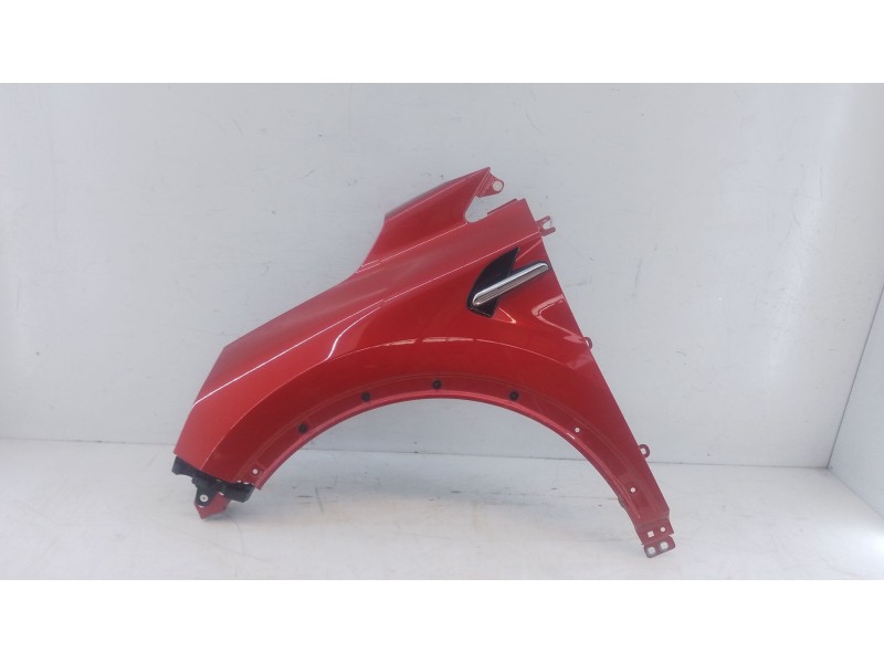 Recambio de aleta delantera izquierda para renault captur ii (hf_) e-tech 160 referencia OEM IAM   