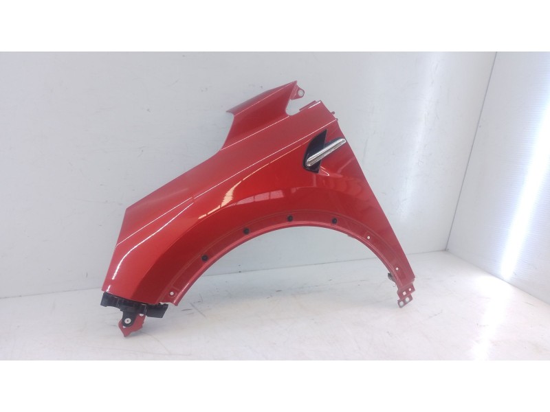 Recambio de aleta delantera izquierda para renault captur ii (hf_) e-tech 160 referencia OEM IAM   