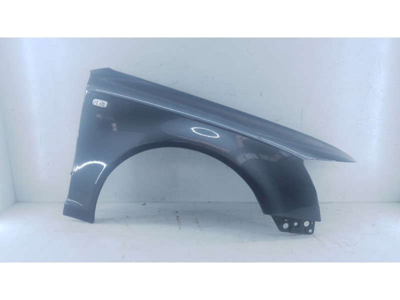 Recambio de aleta delantera derecha para audi a6 avant (4f5) a6 4f5 quattro tdi referencia OEM IAM   E4-B3-7