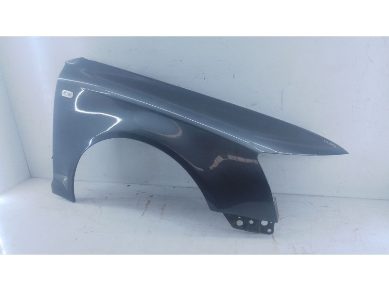 Recambio de aleta delantera derecha para audi a6 avant (4f5) a6 4f5 quattro tdi referencia OEM IAM   E4-B3-7