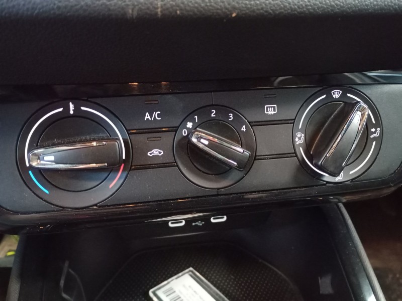 Recambio de mando calefaccion / aire acondicionado para skoda fabia iv (pj3) 1.0 tsi referencia OEM IAM   