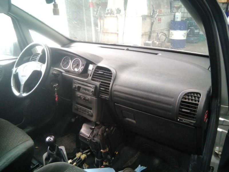 opel zafira a del año 2003