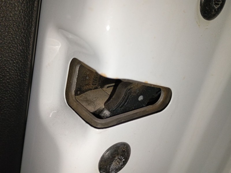 Recambio de cerradura puerta delantera derecha para skoda fabia iv (pj3) 1.0 tsi referencia OEM IAM   