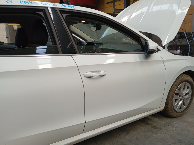 Recambio de puerta delantera derecha para skoda fabia iv (pj3) 1.0 tsi referencia OEM IAM   