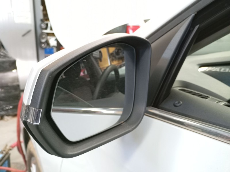 Recambio de retrovisor izquierdo electrico para skoda fabia iv (pj3) 1.0 tsi referencia OEM IAM   