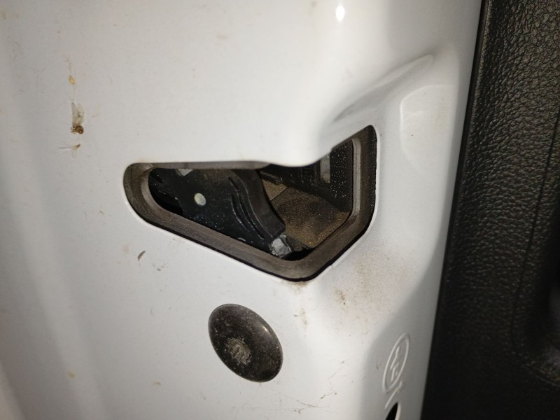 Recambio de cerradura puerta trasera izquierda para skoda fabia iv (pj3) 1.0 tsi referencia OEM IAM   