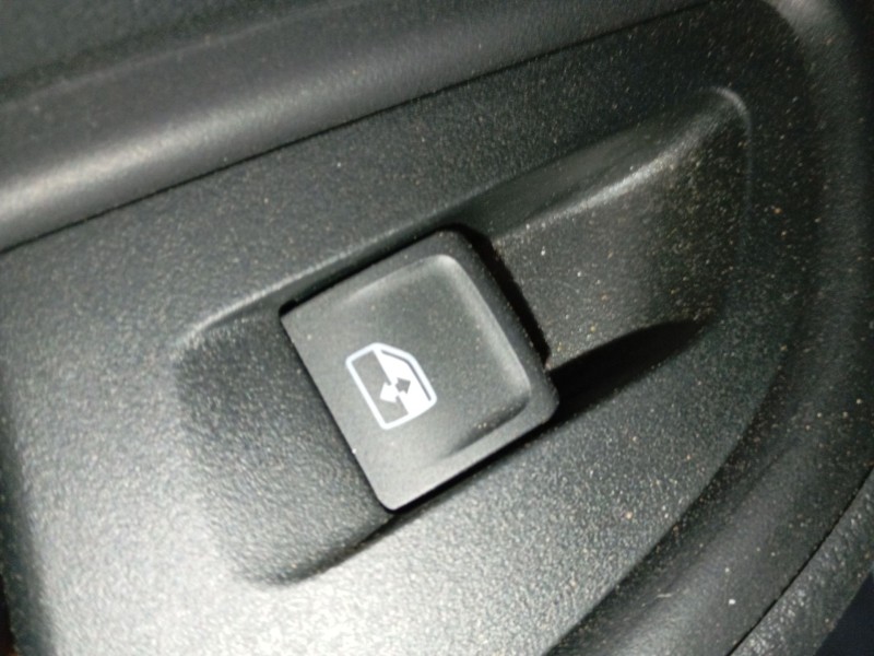 Recambio de mando elevalunas trasero izquierdo para skoda fabia iv (pj3) 1.0 tsi referencia OEM IAM   