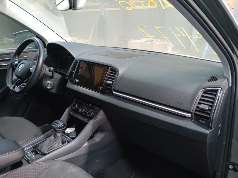 skoda karoq (nu7, nd7) del año 2024