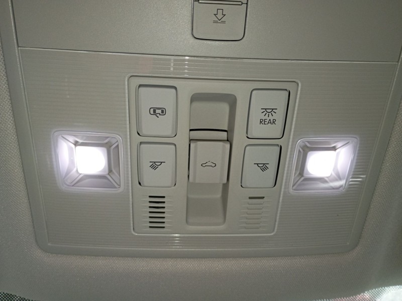Recambio de luz interior para skoda karoq (nu7, nd7) 1.5 tsi referencia OEM IAM   