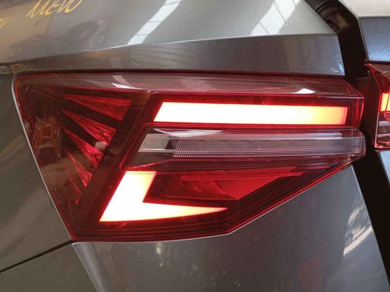 Recambio de piloto trasero izquierdo para skoda karoq (nu7, nd7) 1.5 tsi referencia OEM IAM   