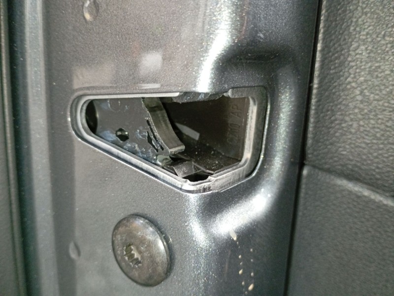 Recambio de cerradura puerta delantera izquierda para skoda karoq (nu7, nd7) 1.5 tsi referencia OEM IAM   