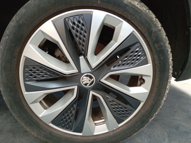Recambio de juego llantas sin neumatico para skoda karoq (nu7, nd7) 1.5 tsi referencia OEM IAM 18 PULGADAS  