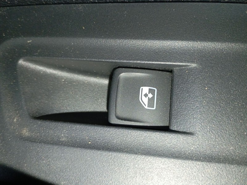Recambio de mando elevalunas delantero derecho para skoda karoq (nu7, nd7) 1.5 tsi referencia OEM IAM   