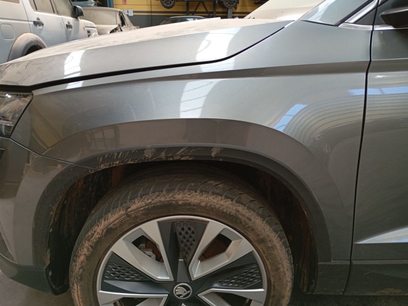 Recambio de aleta delantera izquierda para skoda karoq (nu7, nd7) 1.5 tsi referencia OEM IAM   