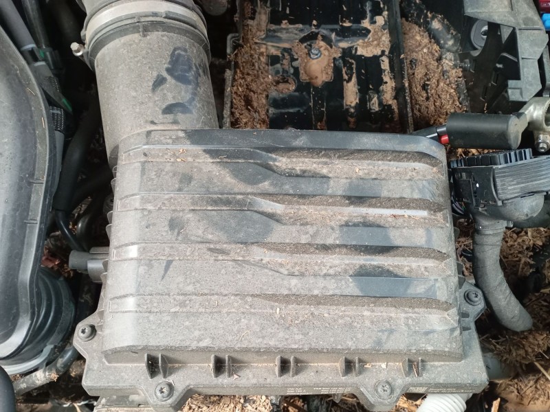 Recambio de filtro aire para skoda karoq (nu7, nd7) 1.5 tsi referencia OEM IAM   