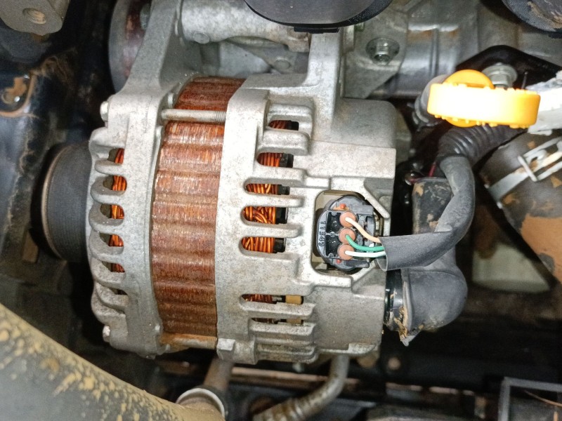 Recambio de alternador para nissan juke (f15) 1.6 referencia OEM IAM   