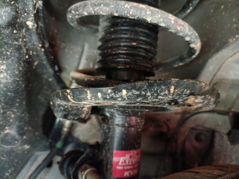 Recambio de amortiguador delantero derecho para nissan juke (f15) 1.6 referencia OEM IAM   