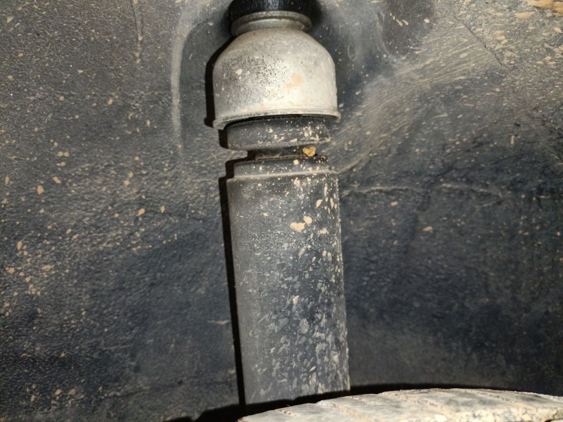 Recambio de amortiguador trasero izquierdo para nissan juke (f15) 1.6 referencia OEM IAM   