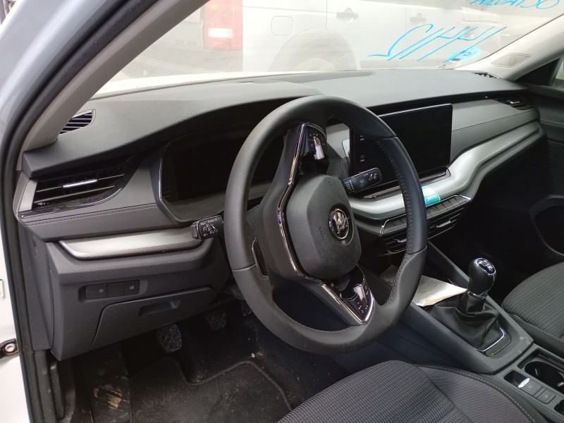 skoda octavia iv (nx3, nn3, pv3) del año 2024