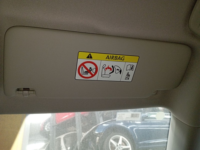 Recambio de parasol derecho para skoda octavia iv (nx3, nn3, pv3) 2.0 tdi referencia OEM IAM   