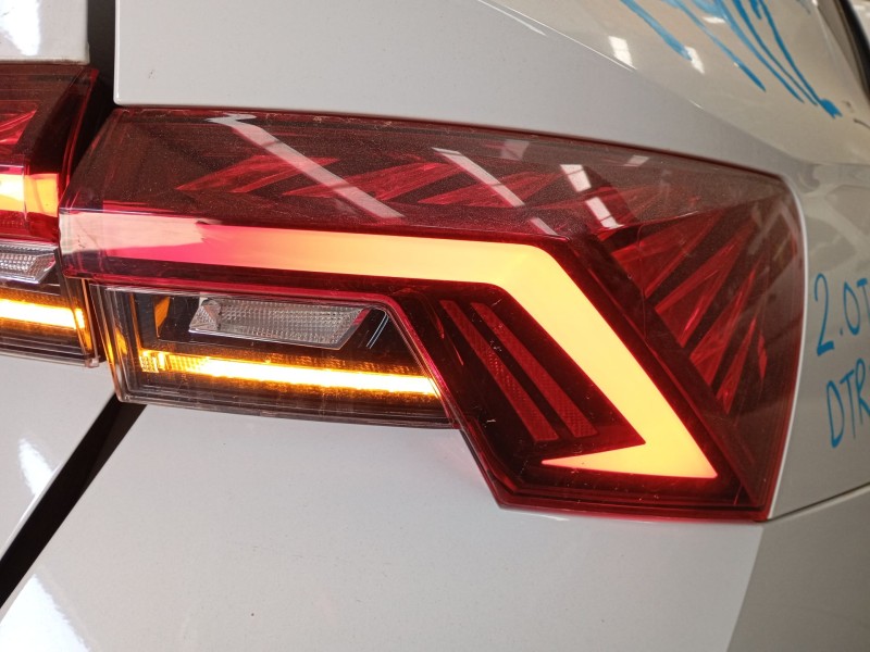 Recambio de piloto trasero derecho para skoda octavia iv (nx3, nn3, pv3) 2.0 tdi referencia OEM IAM   