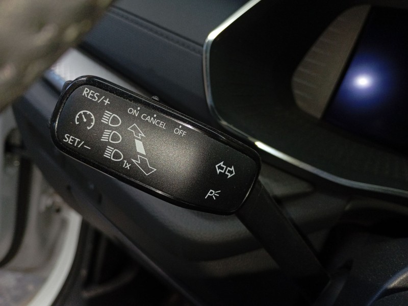 Recambio de mando intermitentes para skoda octavia iv (nx3, nn3, pv3) 2.0 tdi referencia OEM IAM   