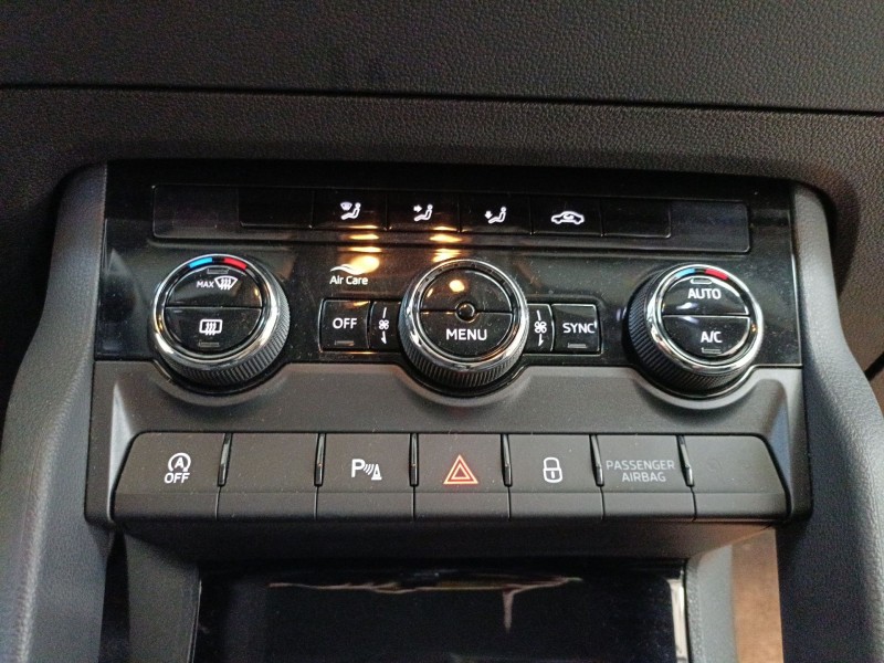 Recambio de mando climatizador para skoda karoq (nu7, nd7) 1.5 tsi referencia OEM IAM   