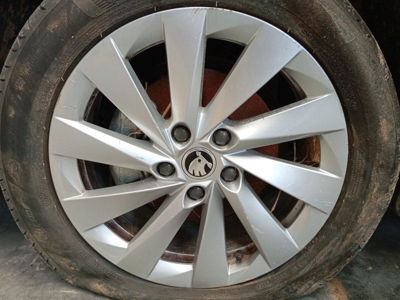 Recambio de llanta sin neumatico para skoda octavia iv (nx3, nn3, pv3) 2.0 tdi referencia OEM IAM 17 PULGADAS  