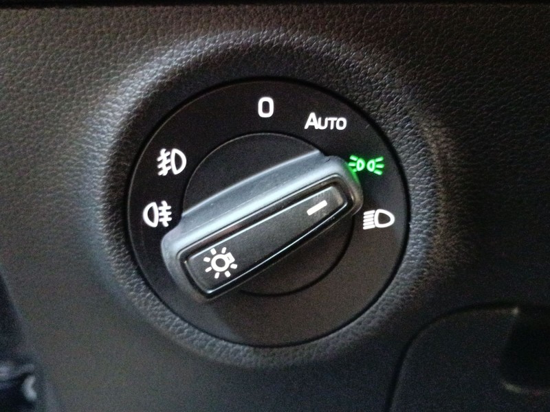 Recambio de mando luces para skoda karoq (nu7, nd7) 1.5 tsi referencia OEM IAM   