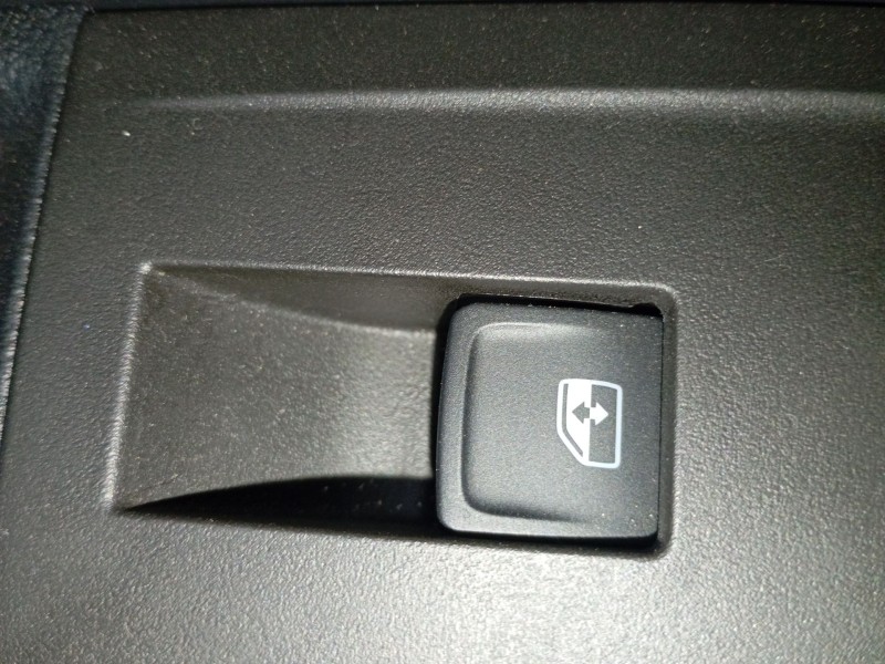 Recambio de mando elevalunas delantero derecho para skoda octavia iv (nx3, nn3, pv3) 2.0 tdi referencia OEM IAM   