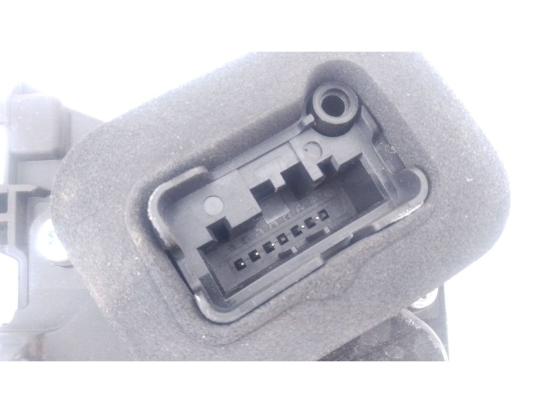 Recambio de cerradura puerta trasera derecha para volkswagen t-roc (a11, d11) 1.5 tsi referencia OEM IAM   