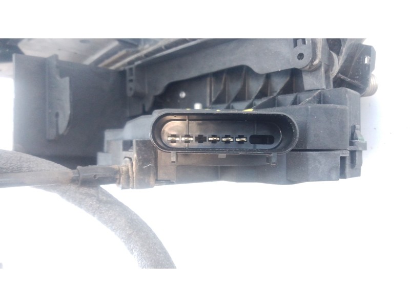 Recambio de cerradura puerta delantera izquierda para ford focus iii turnier 1.5 tdci referencia OEM IAM   