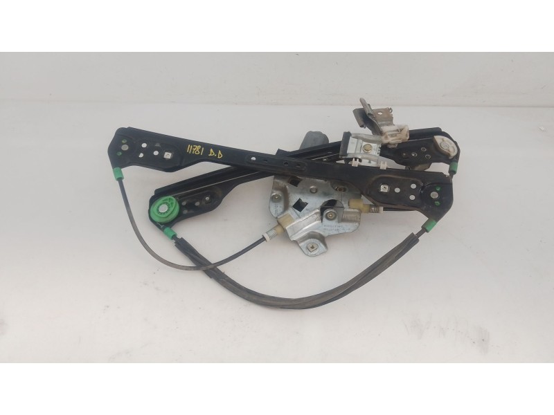 Recambio de elevalunas delantero derecho para chrysler 300 c 3.0 crd referencia OEM IAM   