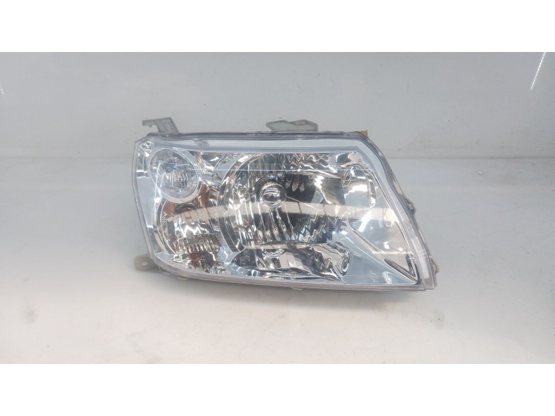 Recambio de faro derecho para suzuki grand vitara ii (jt, te, td) 1.9 ddis a las 4 ruedas (jt419, td44, jb419wd, jb419xd) refere