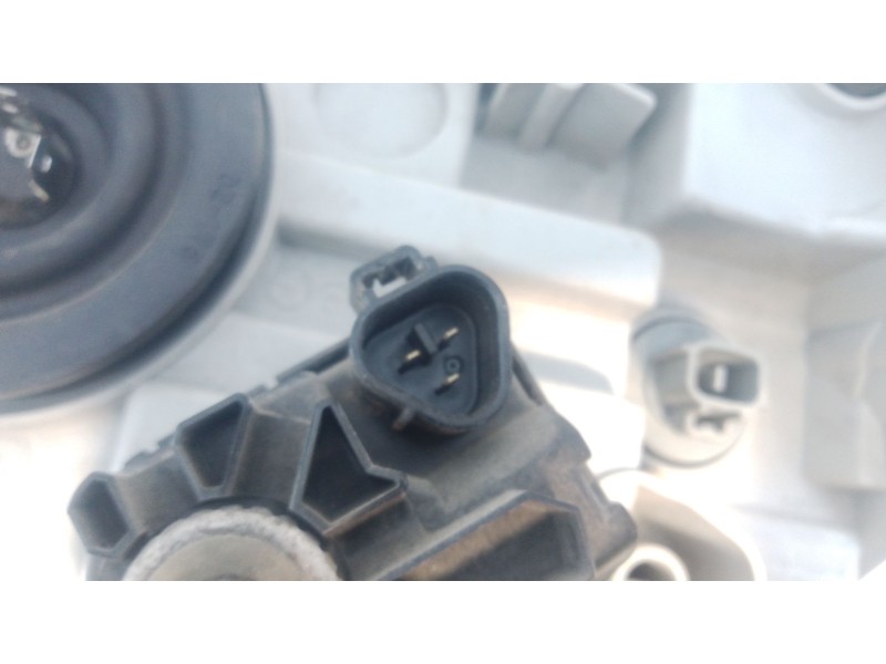 Recambio de faro derecho para suzuki grand vitara ii (jt, te, td) 1.9 ddis a las 4 ruedas (jt419, td44, jb419wd, jb419xd) refere