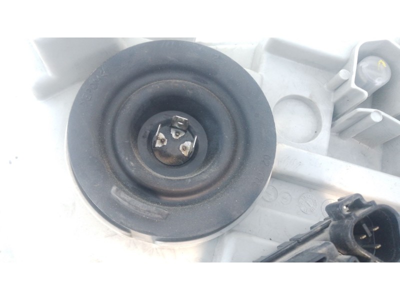 Recambio de faro derecho para suzuki grand vitara ii (jt, te, td) 1.9 ddis a las 4 ruedas (jt419, td44, jb419wd, jb419xd) refere