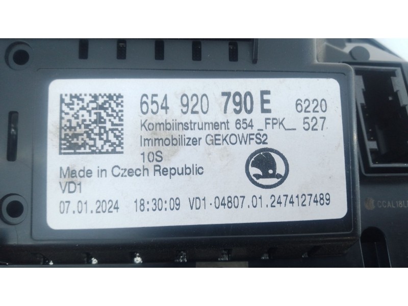 Recambio de cuadro instrumentos para skoda kamiq (nw4) 1.0 tsi referencia OEM IAM 654920790E  