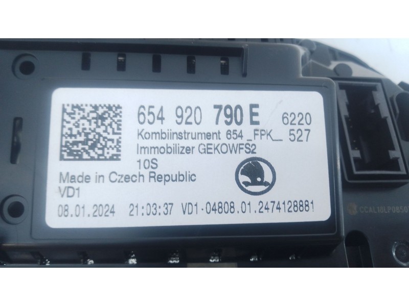 Recambio de cuadro instrumentos para skoda kamiq (nw4) 1.0 tsi referencia OEM IAM 654920790E  