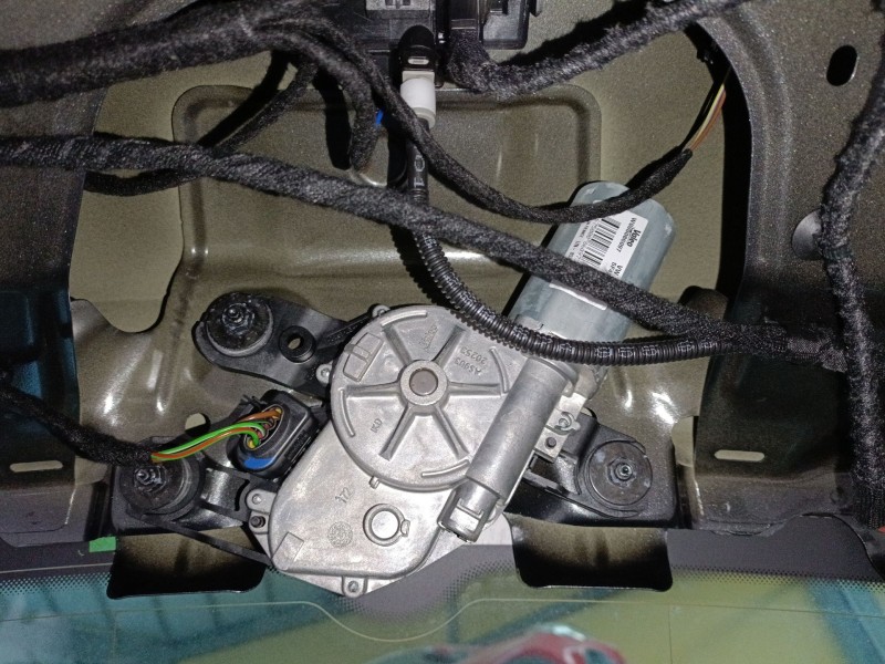 Recambio de motor limpia trasero para skoda karoq (nu7, nd7) 1.5 tsi referencia OEM IAM   