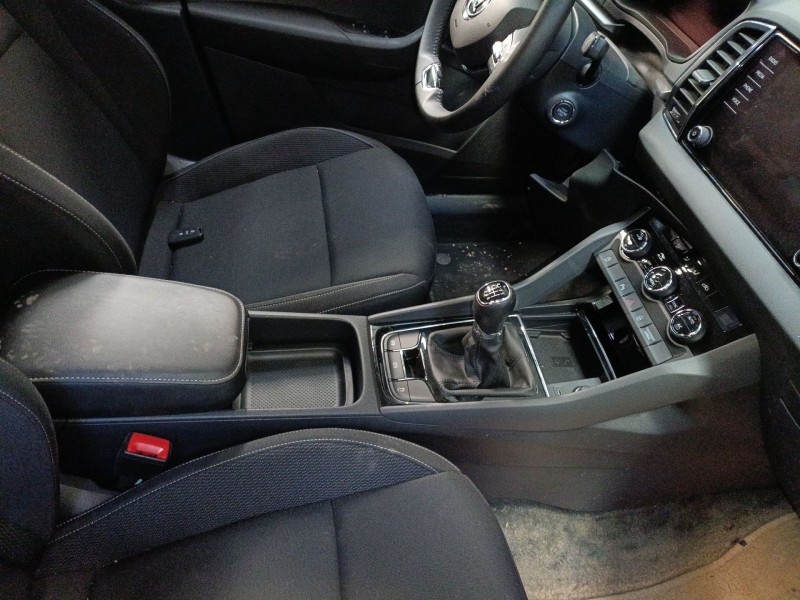 Recambio de consola central para skoda karoq (nu7, nd7) 1.5 tsi referencia OEM IAM   